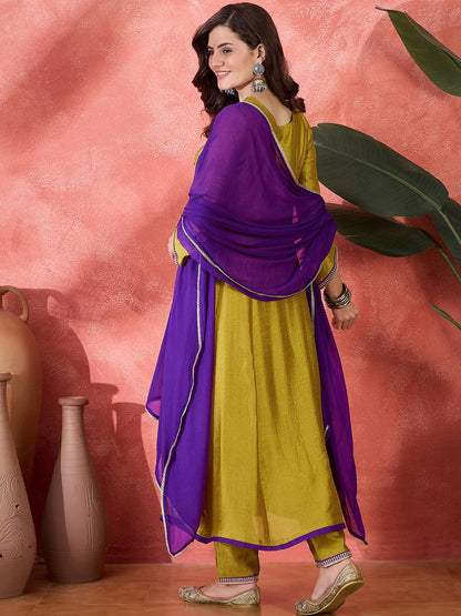 Women Embroidered Silk Blend Kurta Sets With Dupatta