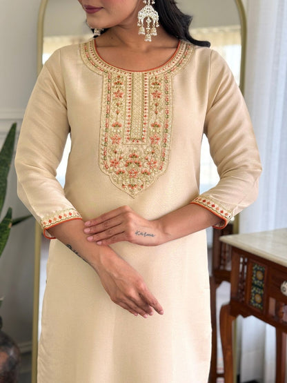Dhiyona KL Women Floral Embroidered Regular Thread Work Kurta with Trousers & With Dupatta