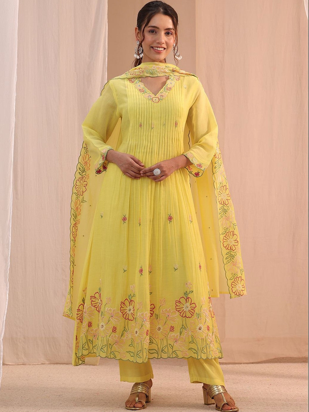 Women Floral Embroidered Empire Thread Work Chanderi Cotton Kurta with Trousers & With Dupatta