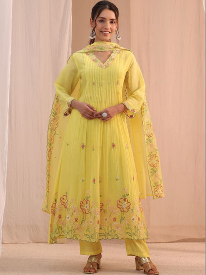 Women Floral Embroidered Empire Thread Work Chanderi Cotton Kurta with Trousers & With Dupatta