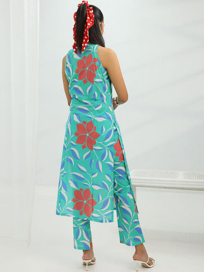 Women Floral Printed Kurta with Trousers