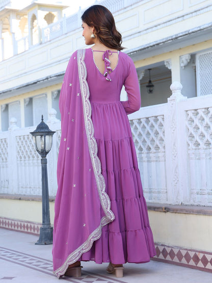 Dhiyona KL Women Layered Kurta with Palazzos & With Dupatta