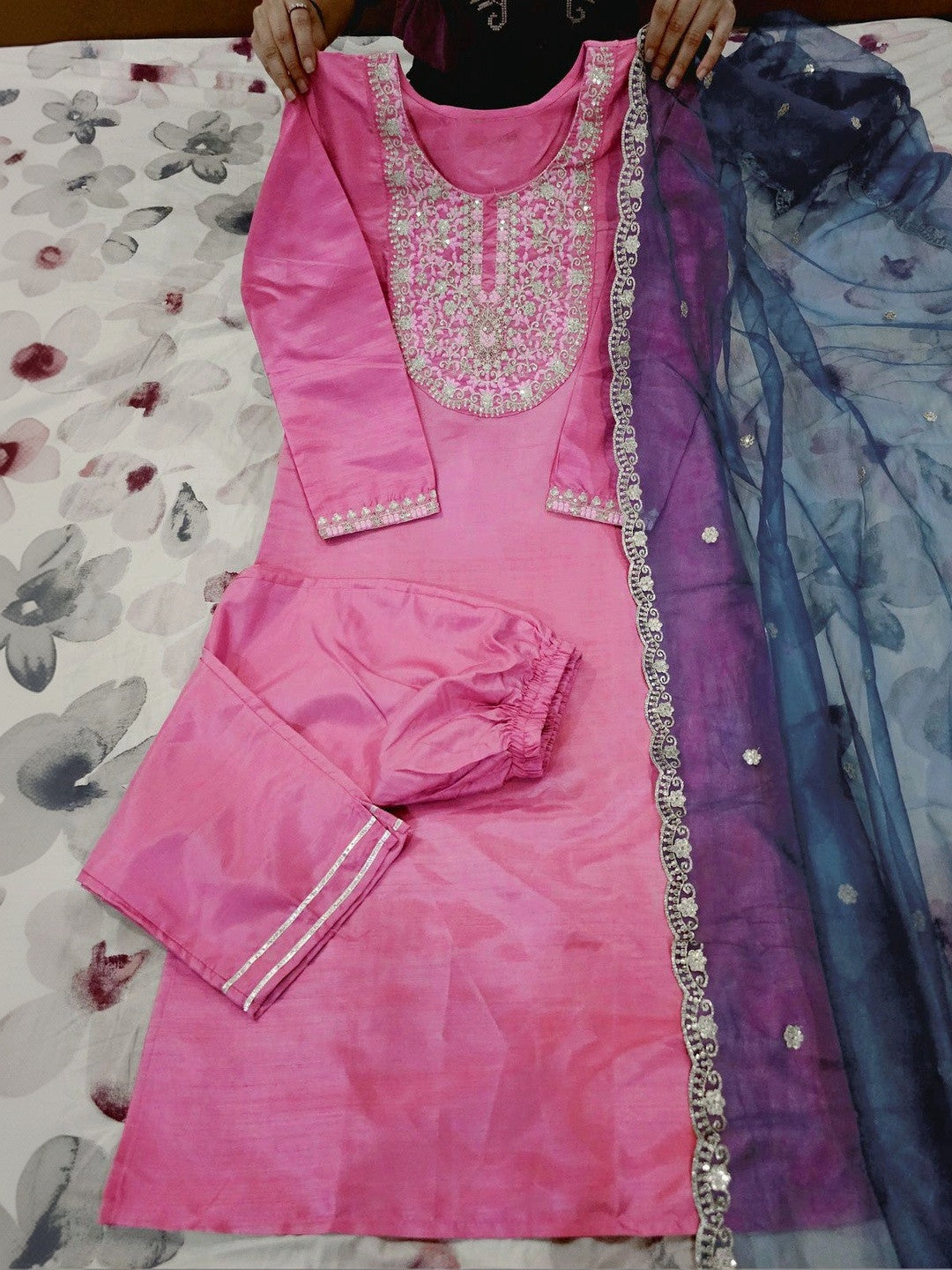 Women Ethnic Motifs Embroidered Regular Thread Work Kurta with Trousers & With Dupatta