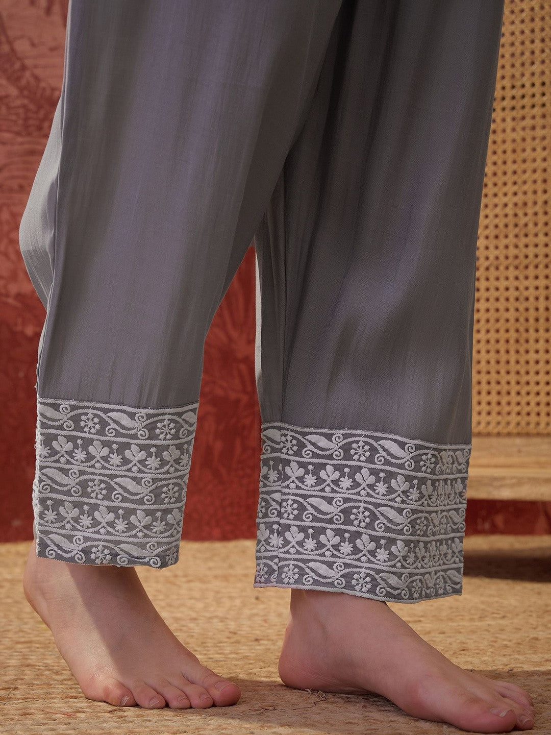 Embroidered Round-Neck Kurta Trousers & Dupatta