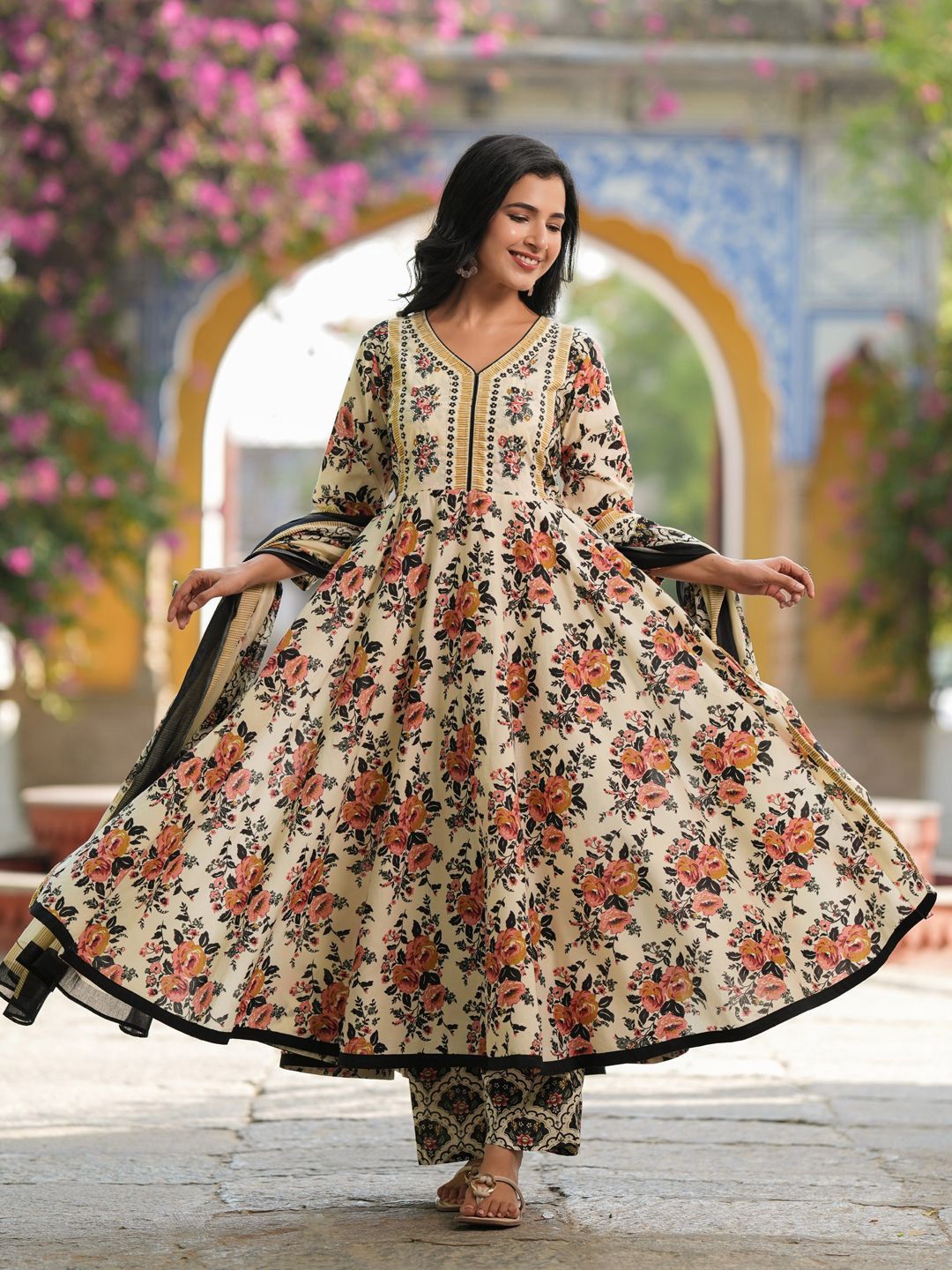 Dhiyona RR Women's Floral Printed Regular Pure Cotton Kurta with Trousers & Dupatta