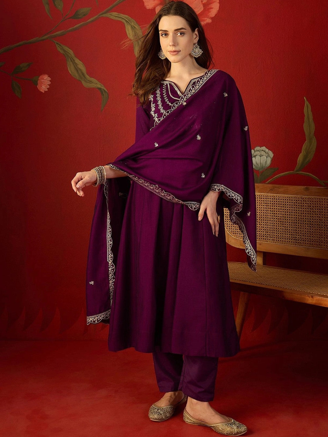 Women Embroidered Regular Thread Work Kurta with Trousers & With Dupatta