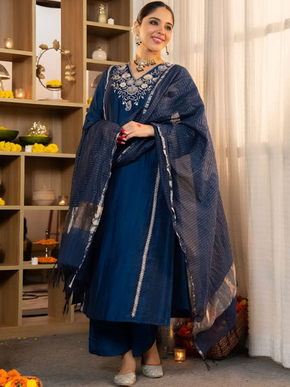 Dhiyona KL Women Ethnic Motifs Embroidered Regular Thread Work Kurta with Palazzos & With Dupatta