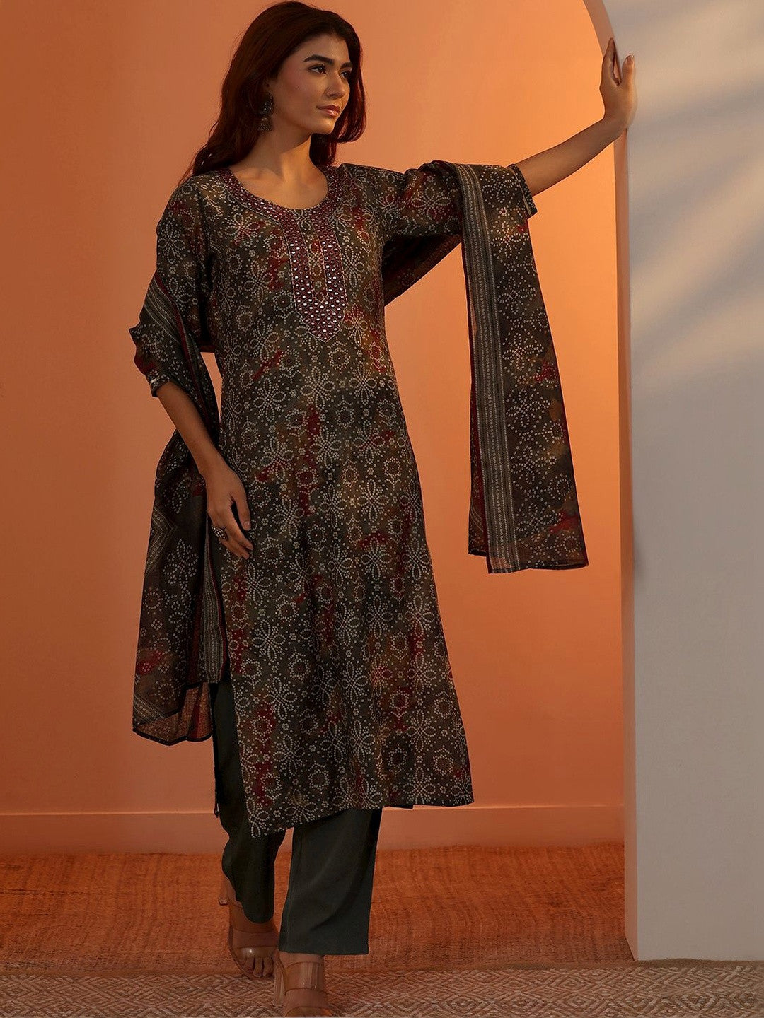 Women Ethnic Motifs Printed Regular Thread Work Kurta with Trousers & With Dupatta