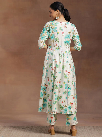 Women Floral Printed Panelled Kurta with Trousers