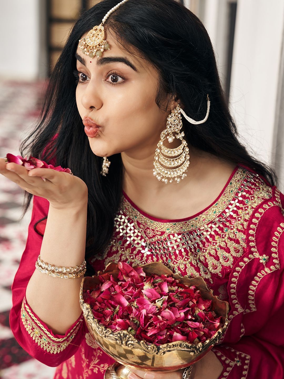 Dhiyona CH Embroidered Jacquard Kurta Set with Dupatta