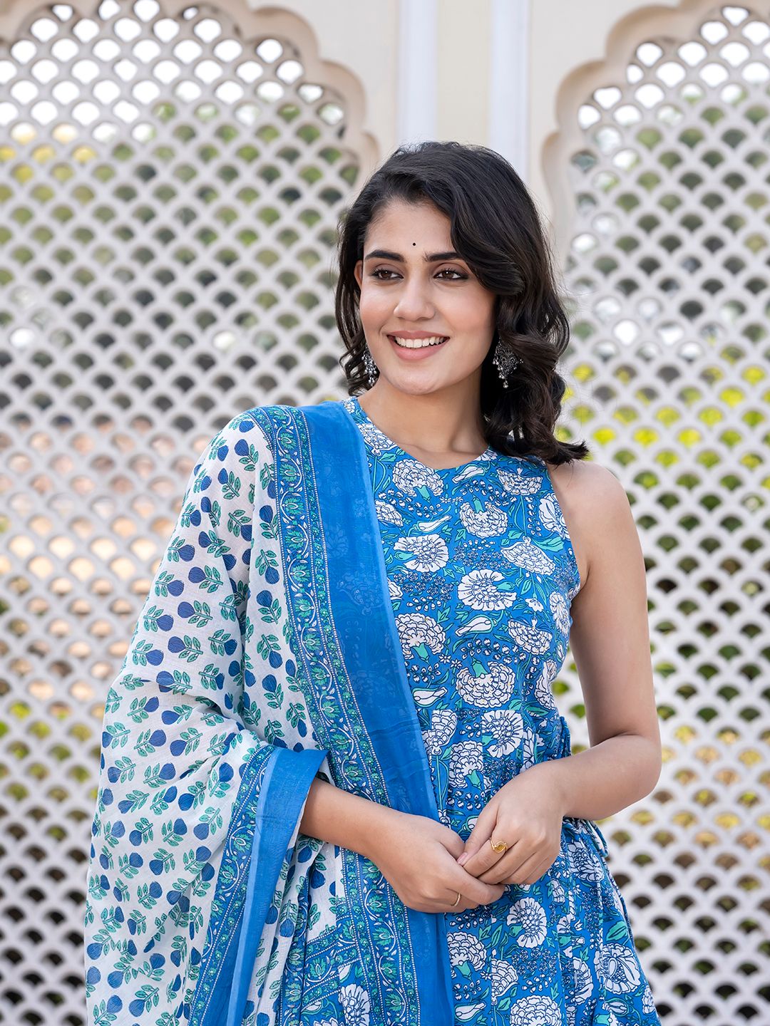 Dhiyona KL Women Floral Printed Regular Pure Cotton Kurta with Palazzos & With Dupatta