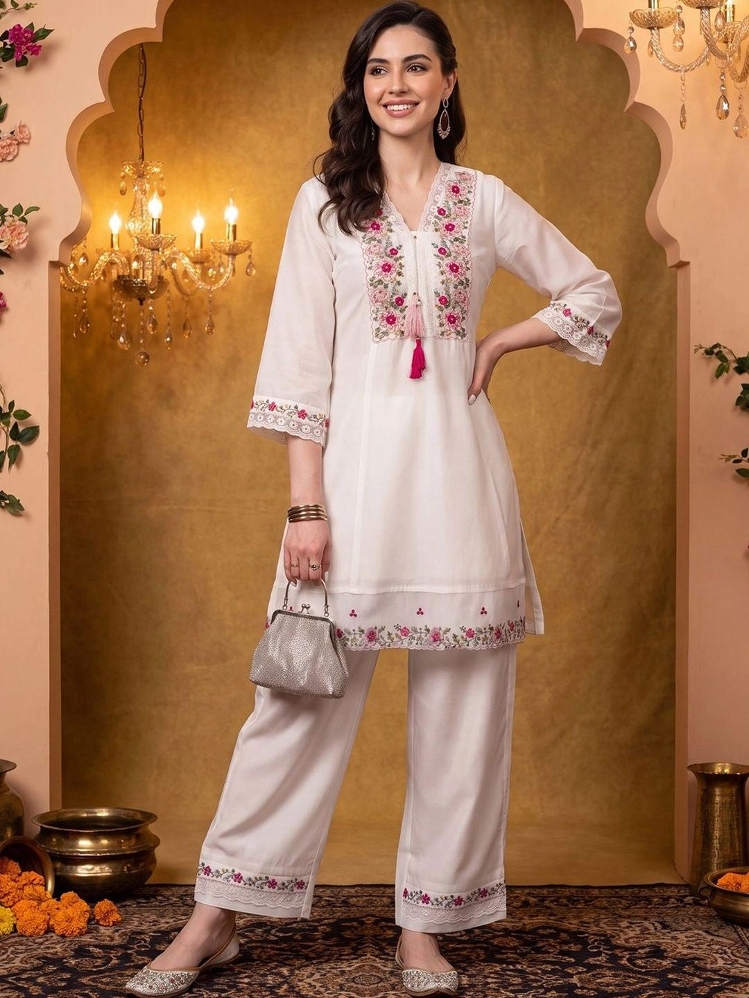Women Floral Embroidered Regular Thread Work Kurta with Trousers