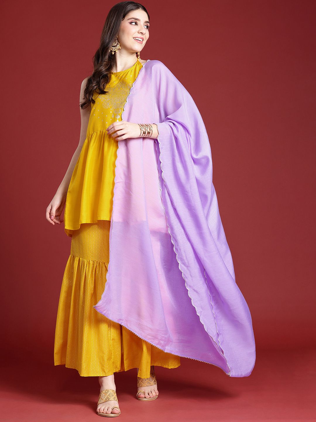 Dhiyona AN Women Ethnic Motifs Printed Regular Kurti With Sharara & Dupatta