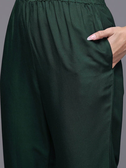 Women Green & White Ethnic Motifs Embroidered Kurta with Trousers