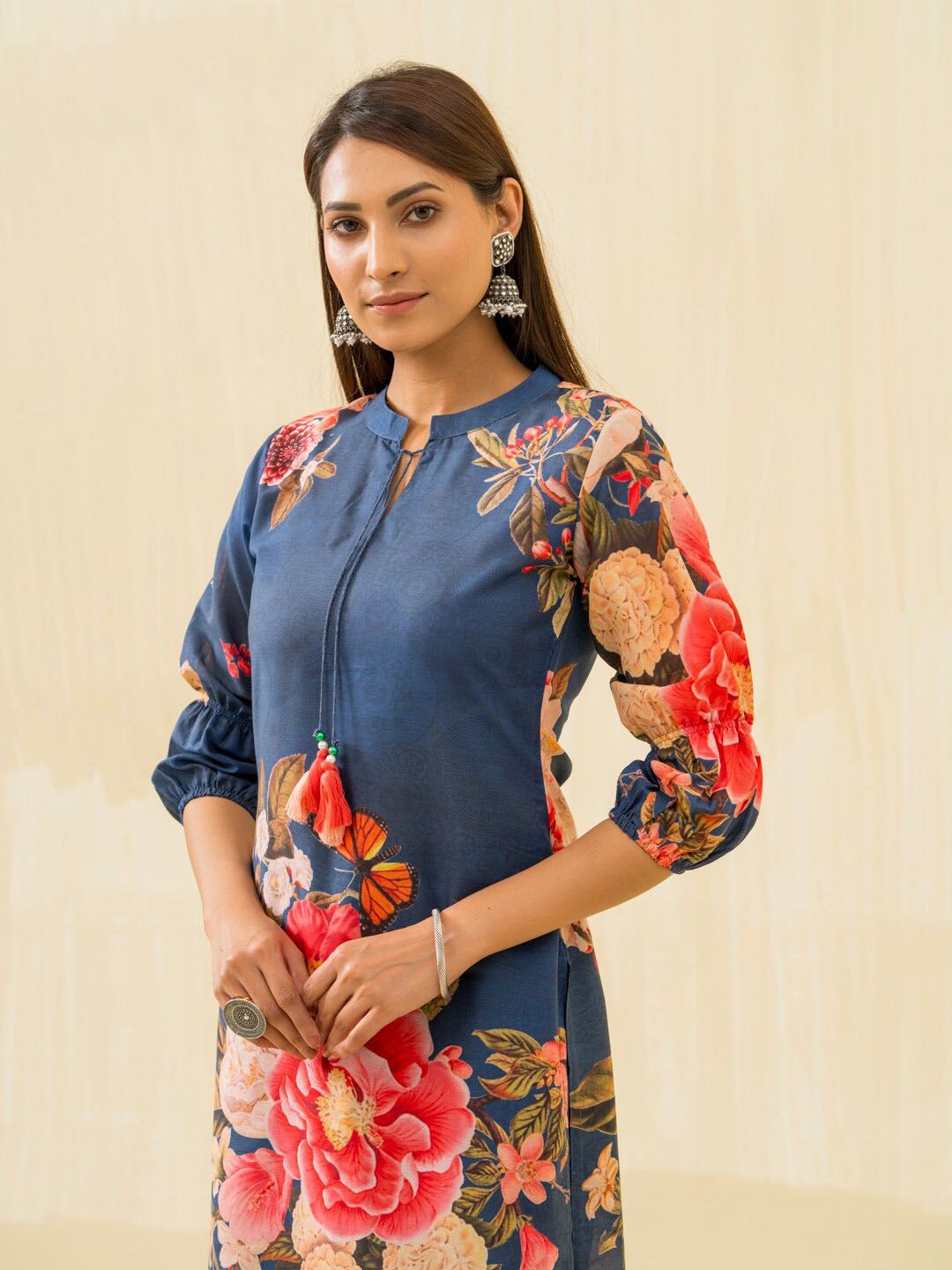 Dhiyona IS Women's Floral Printed Regular Cotton Kurta with Trousers