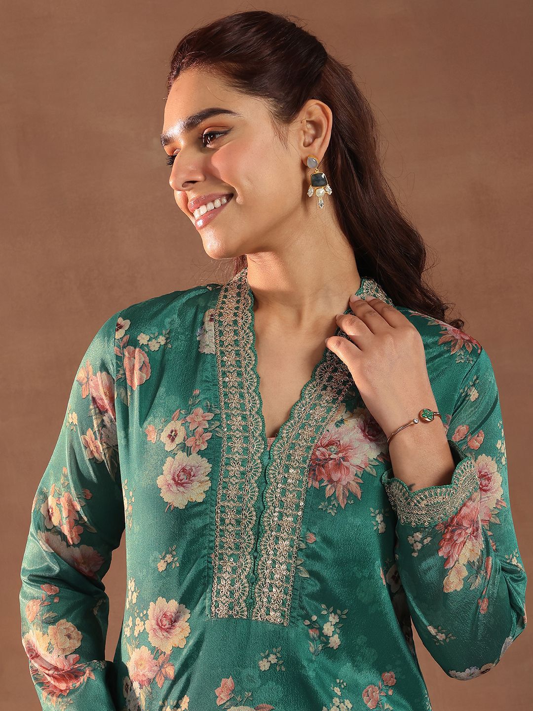 Dhiyona LL Women Floral Printed Regular Kurta with Palazzos & With Dupatta