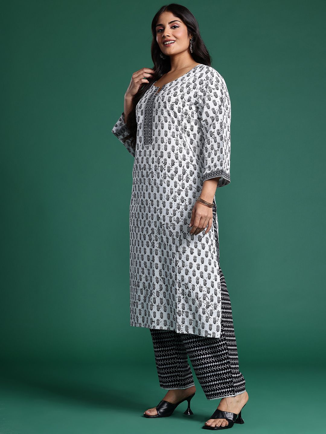 Dhiyona Women's Floral Printed Kurta with Trousers & Dupatta