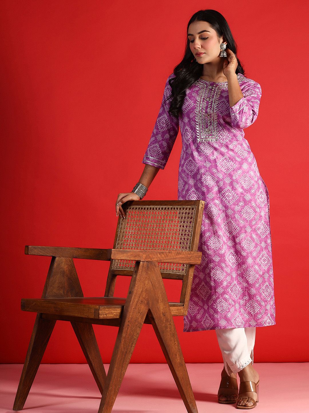 Dhiyona IE Bandhani Printed Round Neck Long Sleeves Straight Cotton Kurta