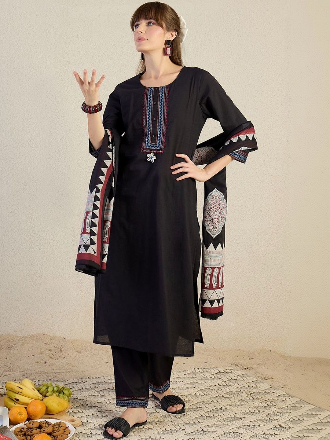Dhiyona IE Women Ethnic Motifs Embroidered Regular Thread Work Pure Cotton Kurta with Trousers & With Dupatta