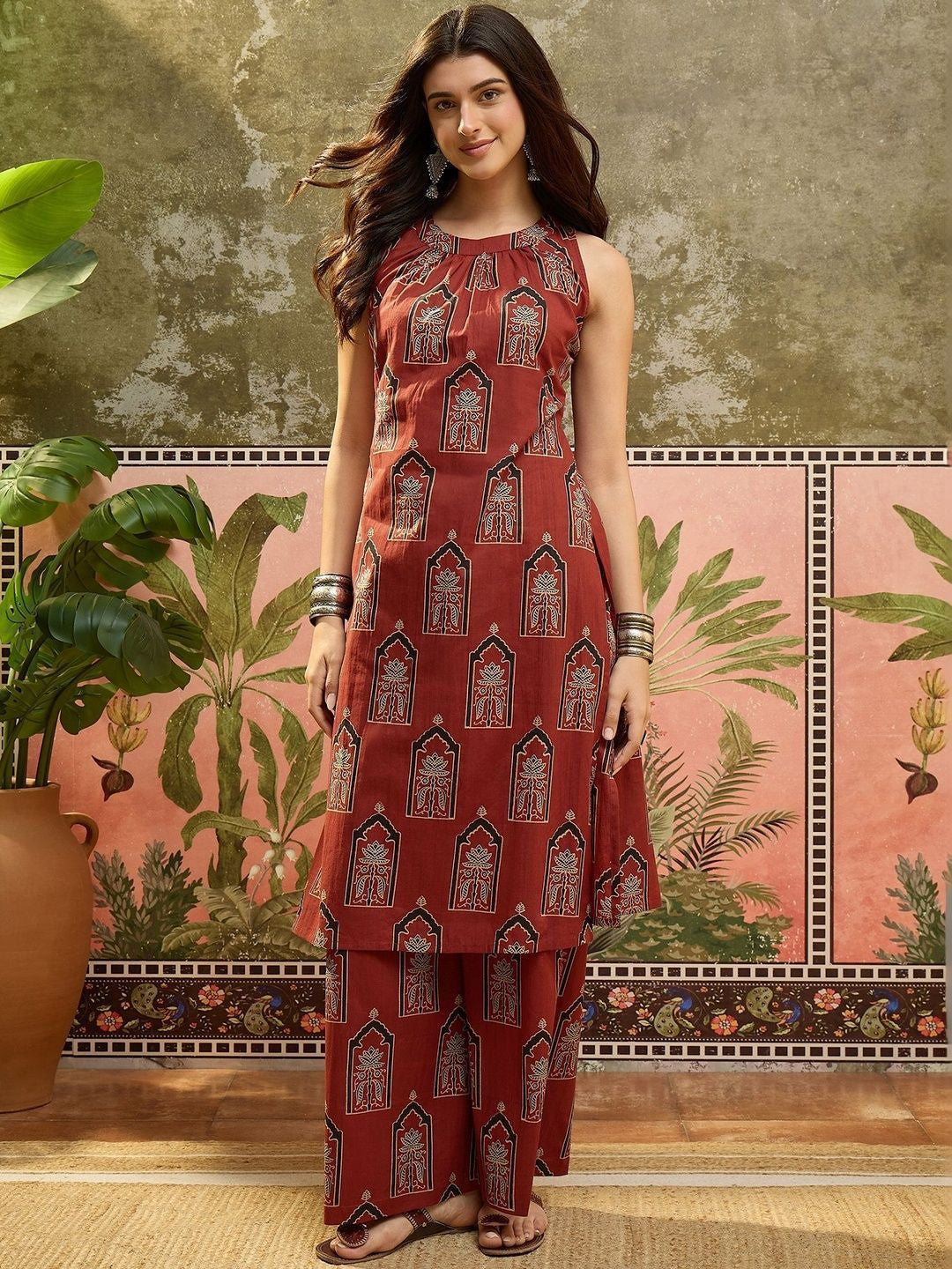 Dhiyona SN Printed Pure Cotton Halter Neck Kurta & Palazzos