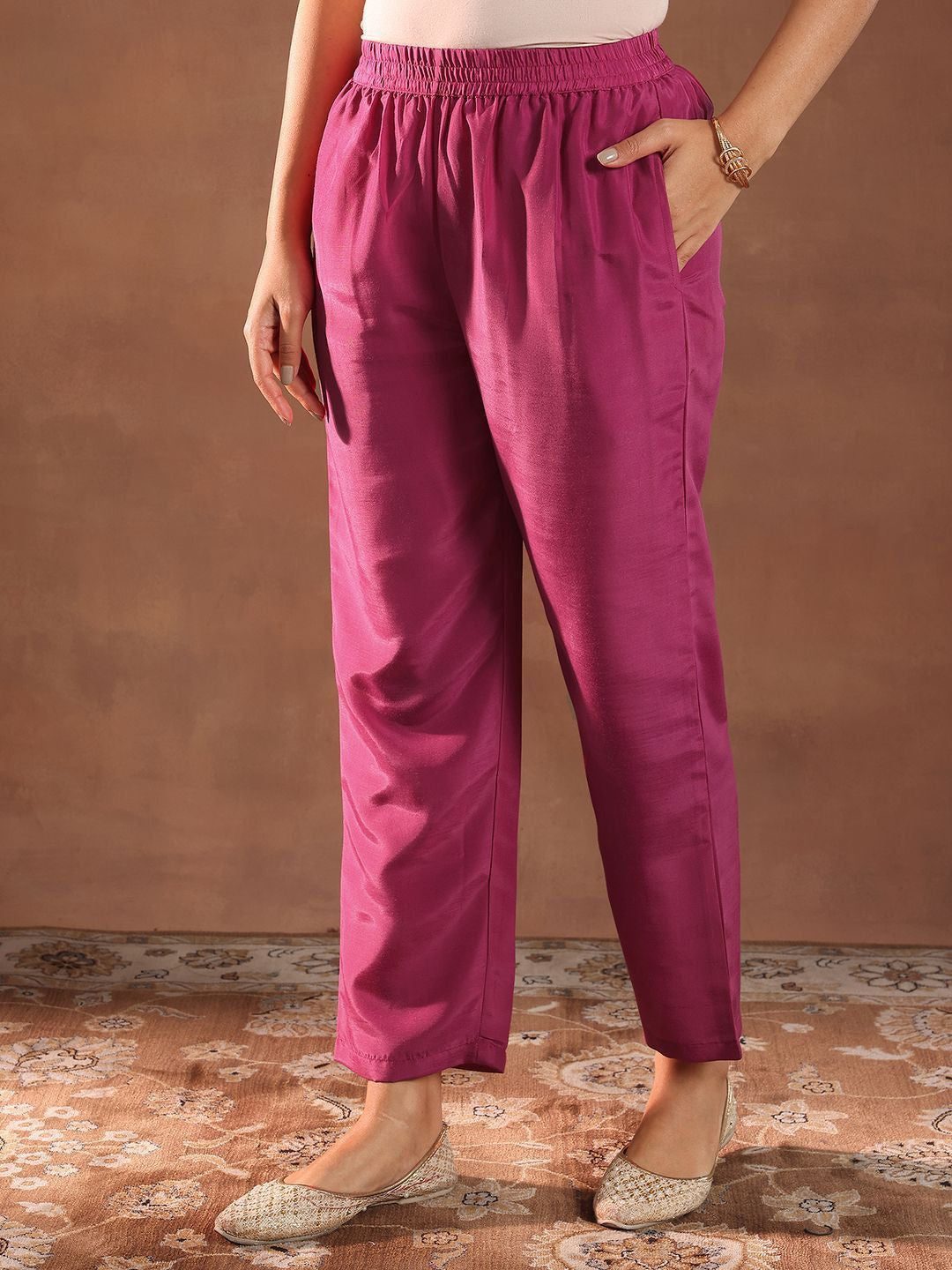 Women Bandhani Printed Regular Kurta with Trousers & With Dupatta