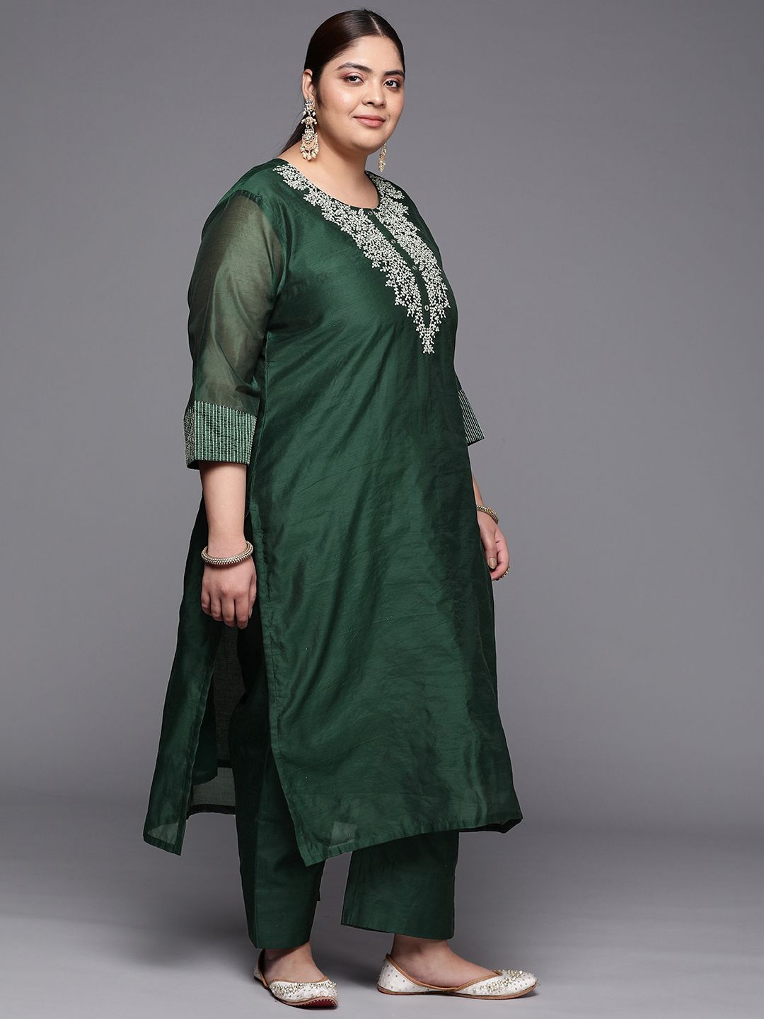 Green Plus Size Floral Embroidered Chanderi Silk Kurta With Trousers & Dupatta