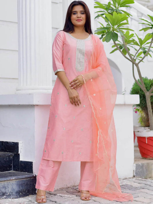 Floral Embroidered Zari Straight Kurta With Trousers And Dupatta