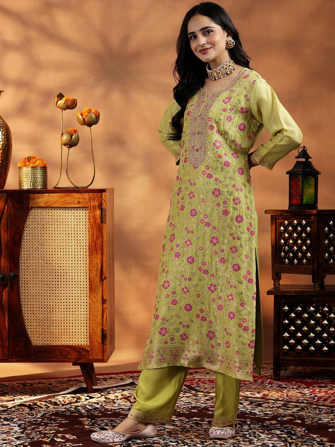 Dhiyona LL Women Floral Regular Kurta with Palazzos & With Dupatta