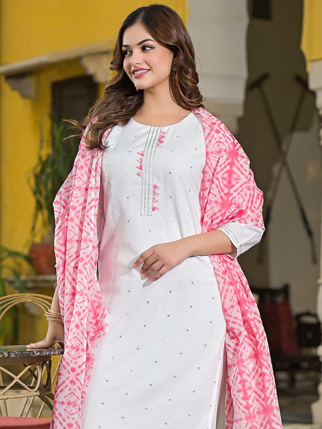 Dhiyona KL Women Floral Embroidered Regular Mirror Work Kurta with Trousers & With Dupatta