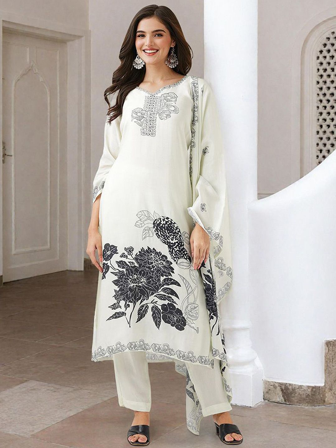 Dhiyona IS Women's Floral Printed Pure Cotton Straight Kurta With Trouser & Dupatta