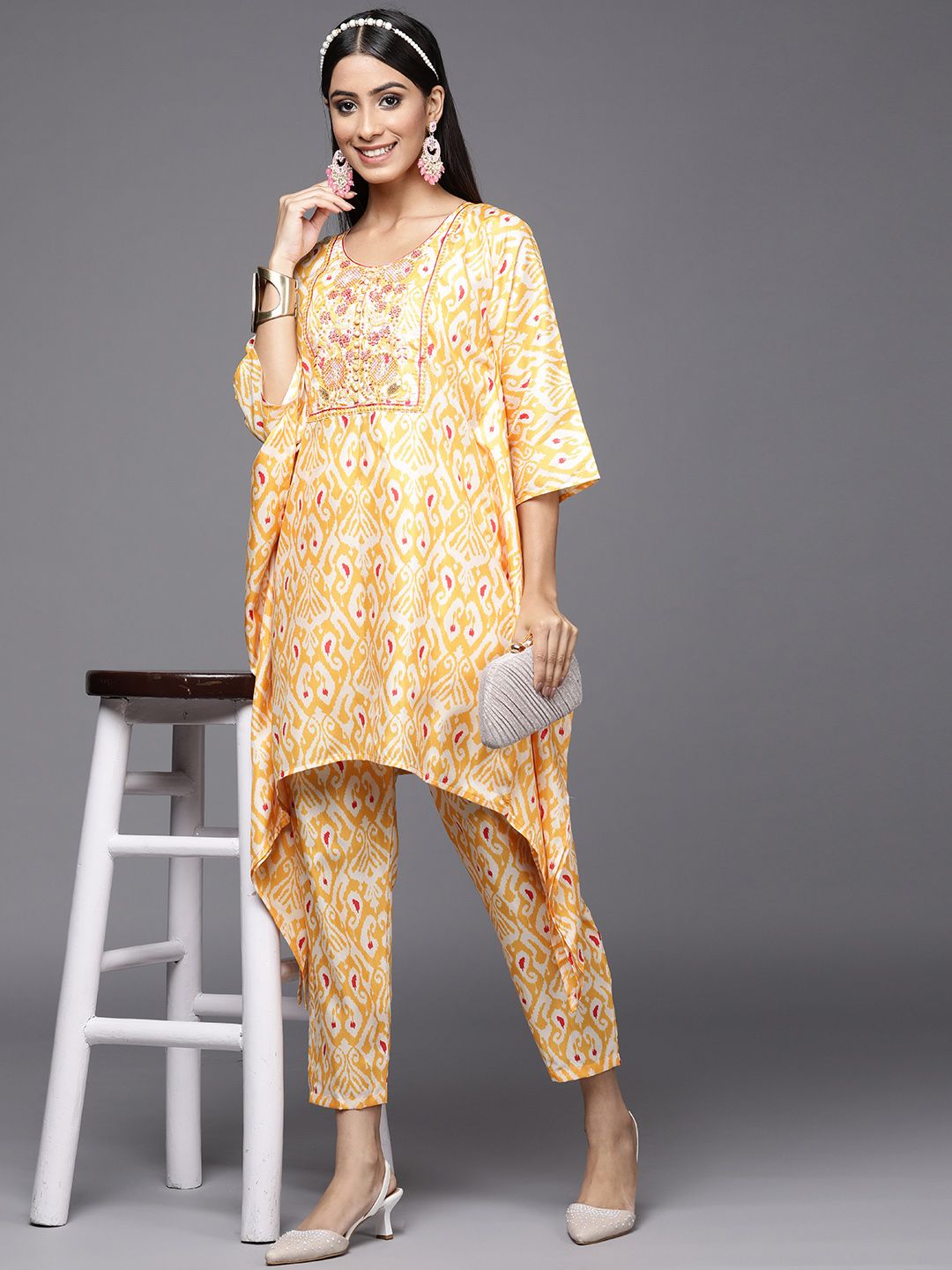 Dhiyona IE Women Yellow Ethnic Motifs Printed Sequinned Kurta with Trousers