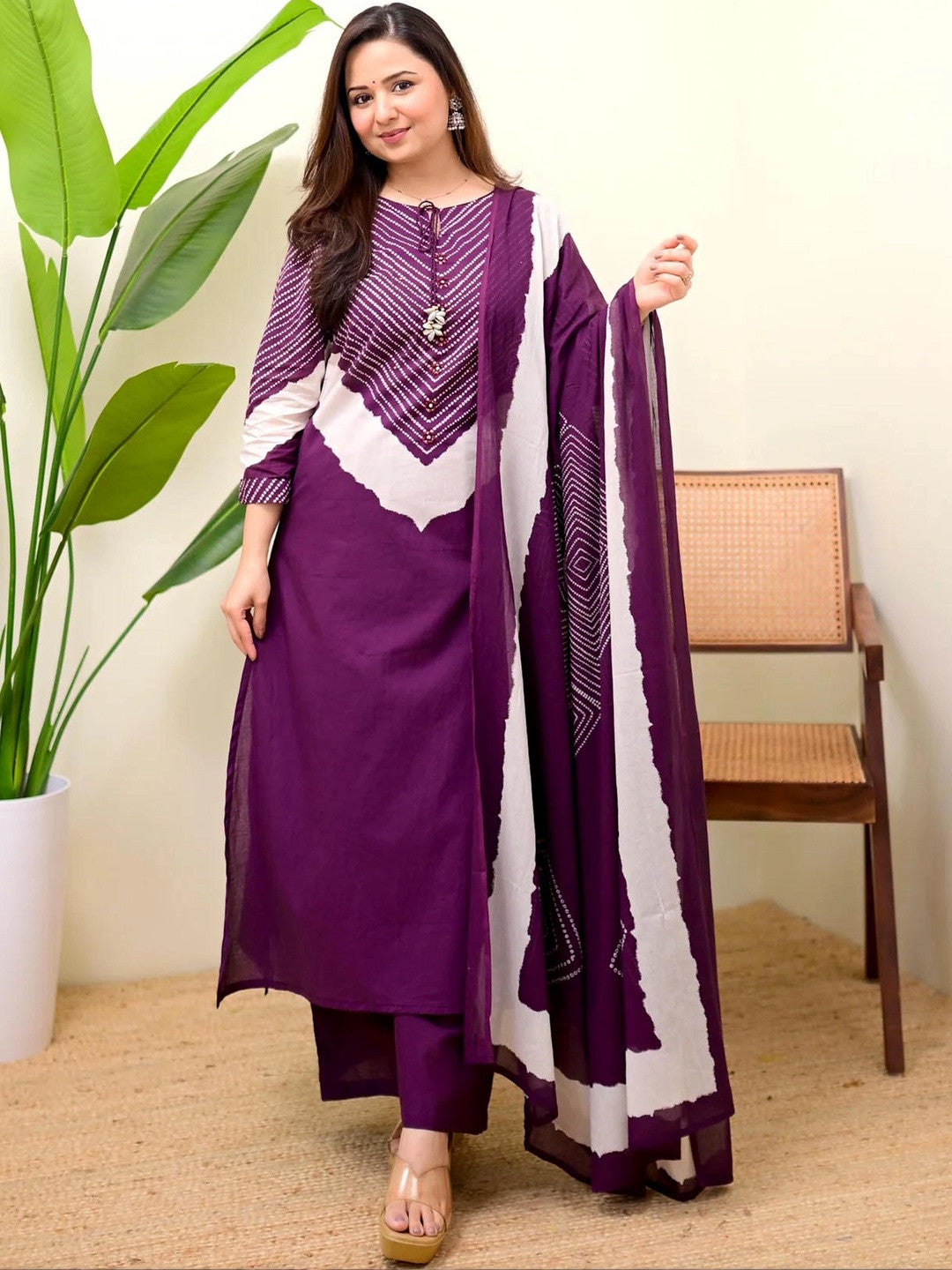 Women Dyed Regular Pure Cotton Kurta with Trousers & With Dupatta