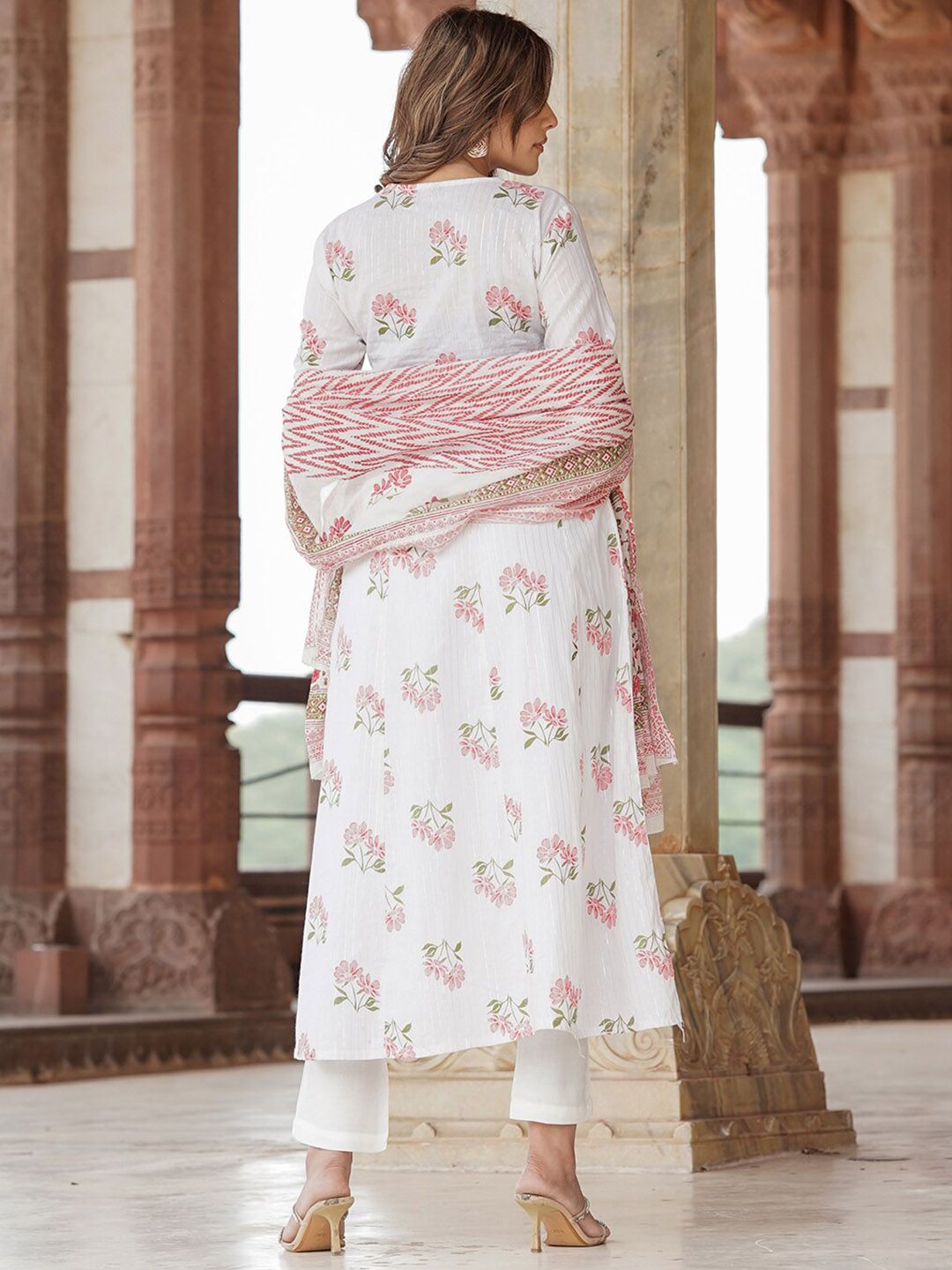 Dhiyona KL Floral Printed Thread Work Pure Cotton Kurta with Trousers & Dupatta