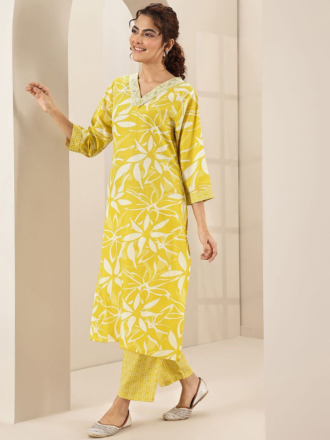 Floral Printed V Neck Thread Work Straight Kurta With Trousers & Dupatta