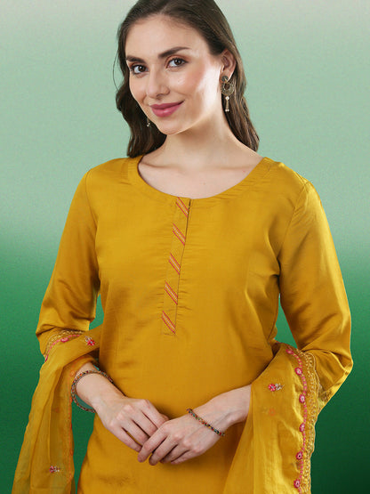 Floral Embroidered Thread Work Straight Kurta & Trouser With Dupatta