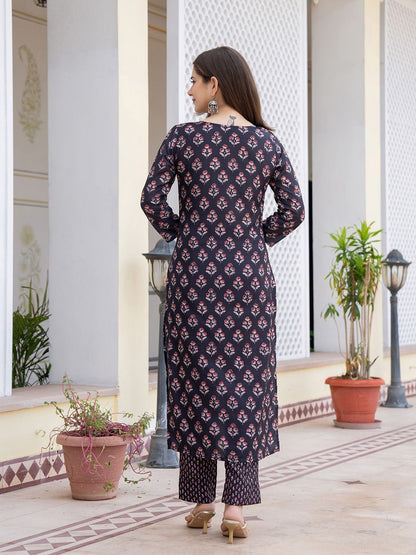 Dhiyona KL Floral Printed Round Neck Straight Kurta With Trousers & Dupatta