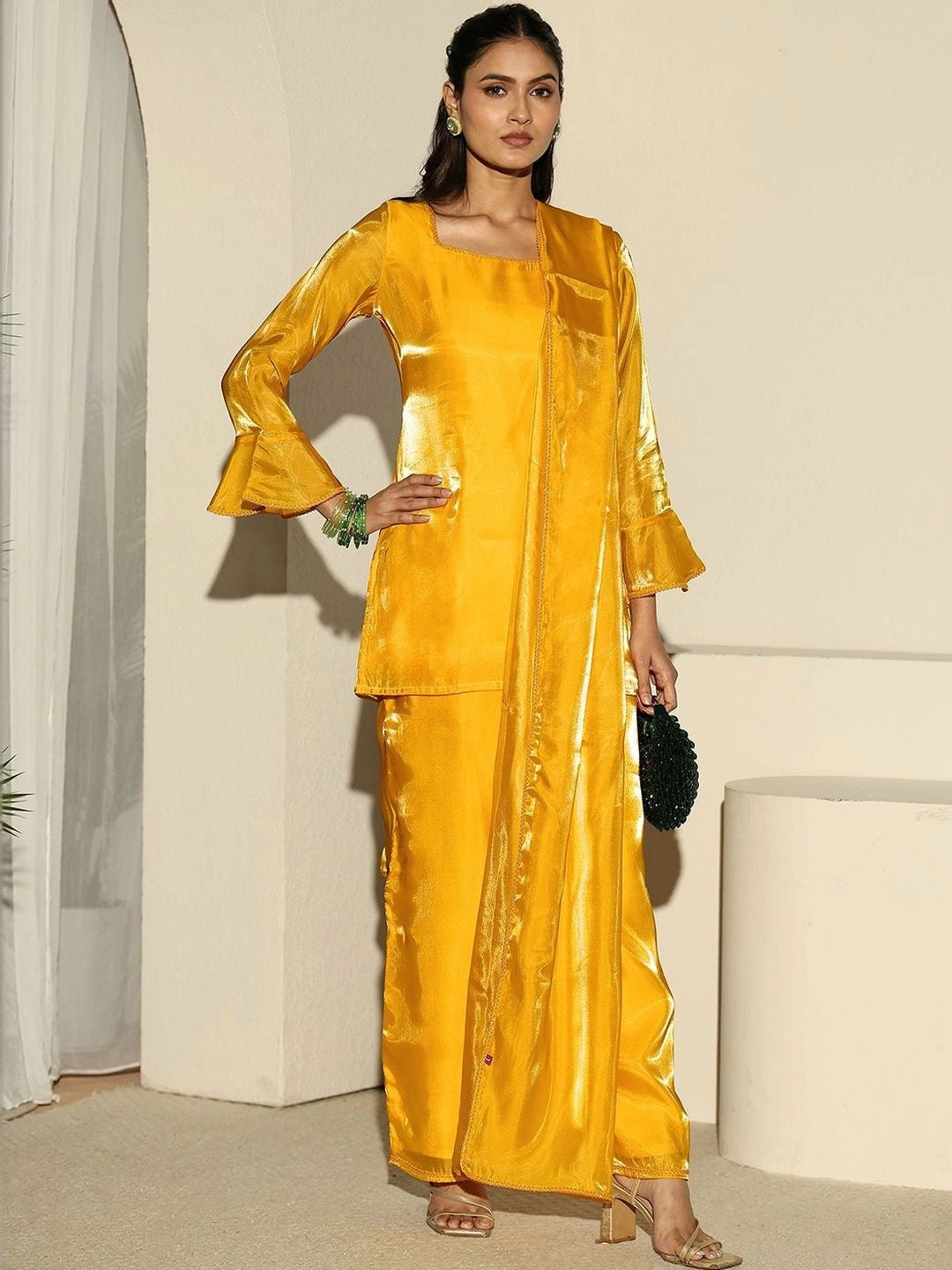 Women Regular Kurta with Palazzos & With Dupatta