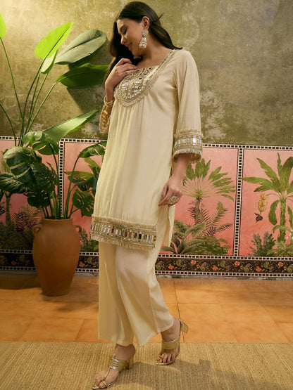 Embroidered Round Neck Kurta & Trousers Kurta Sets