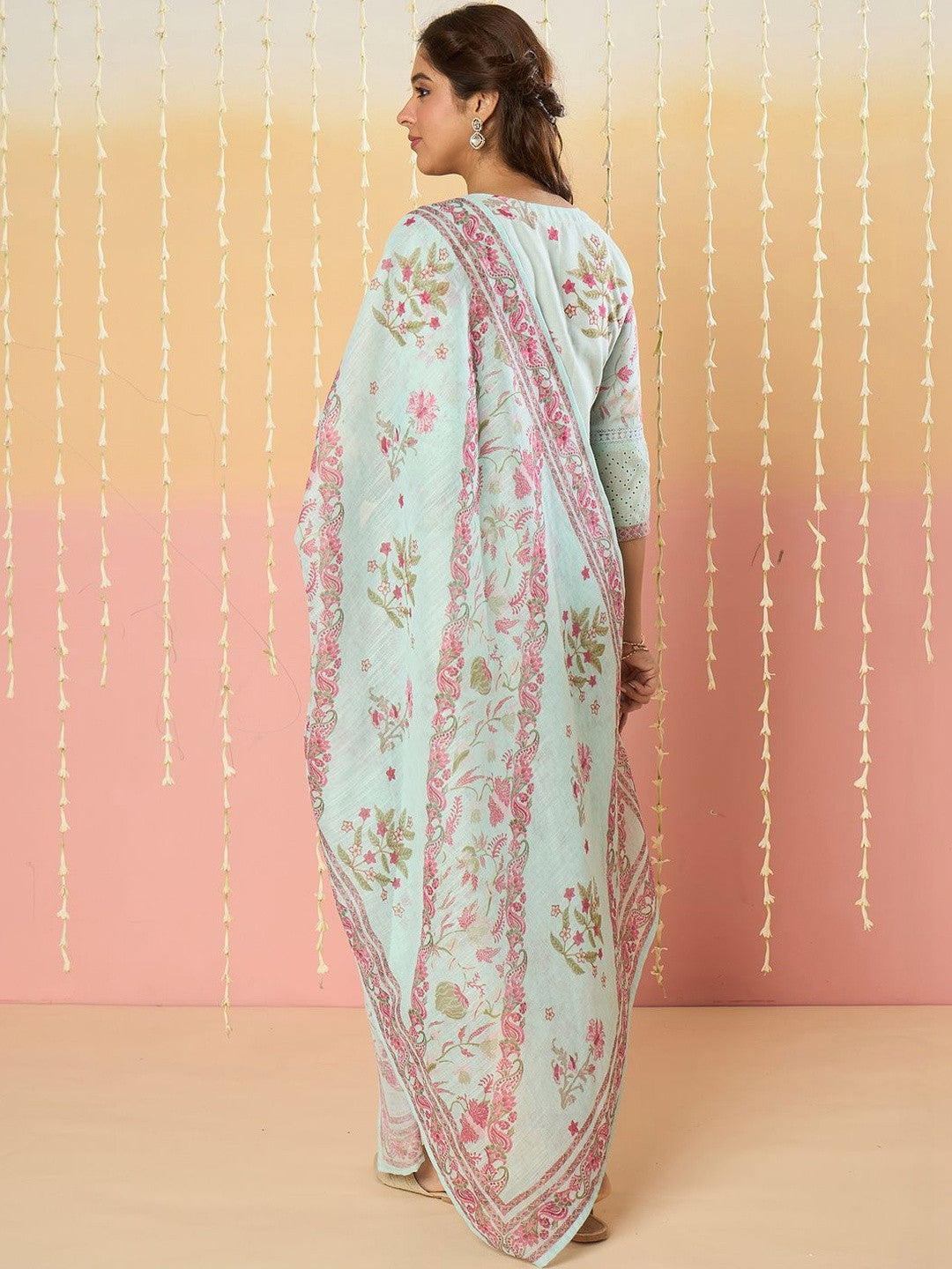 Women Floral Printed Regular Thread Work Kurta with Trousers & With Dupatta