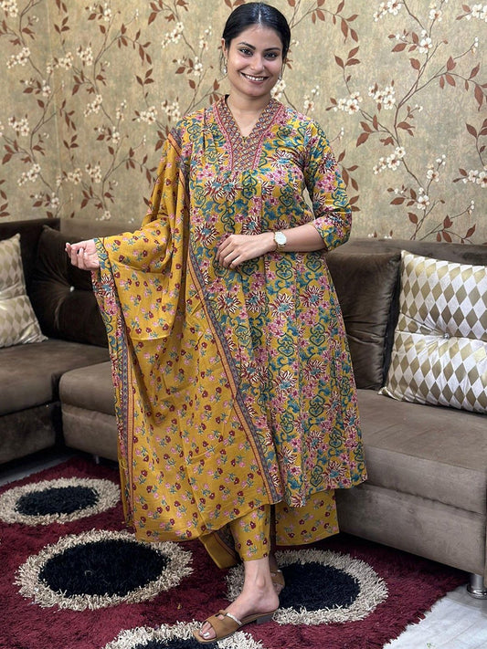 Dhiyona KL Women Floral Printed V-Neck Anarkali Kurta With Palazzos & Dupatta