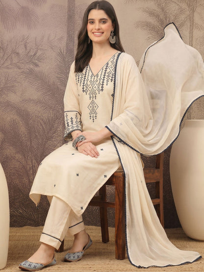 Women Embroidered Regular Pure Cotton Kurta with Trousers & With Dupatta