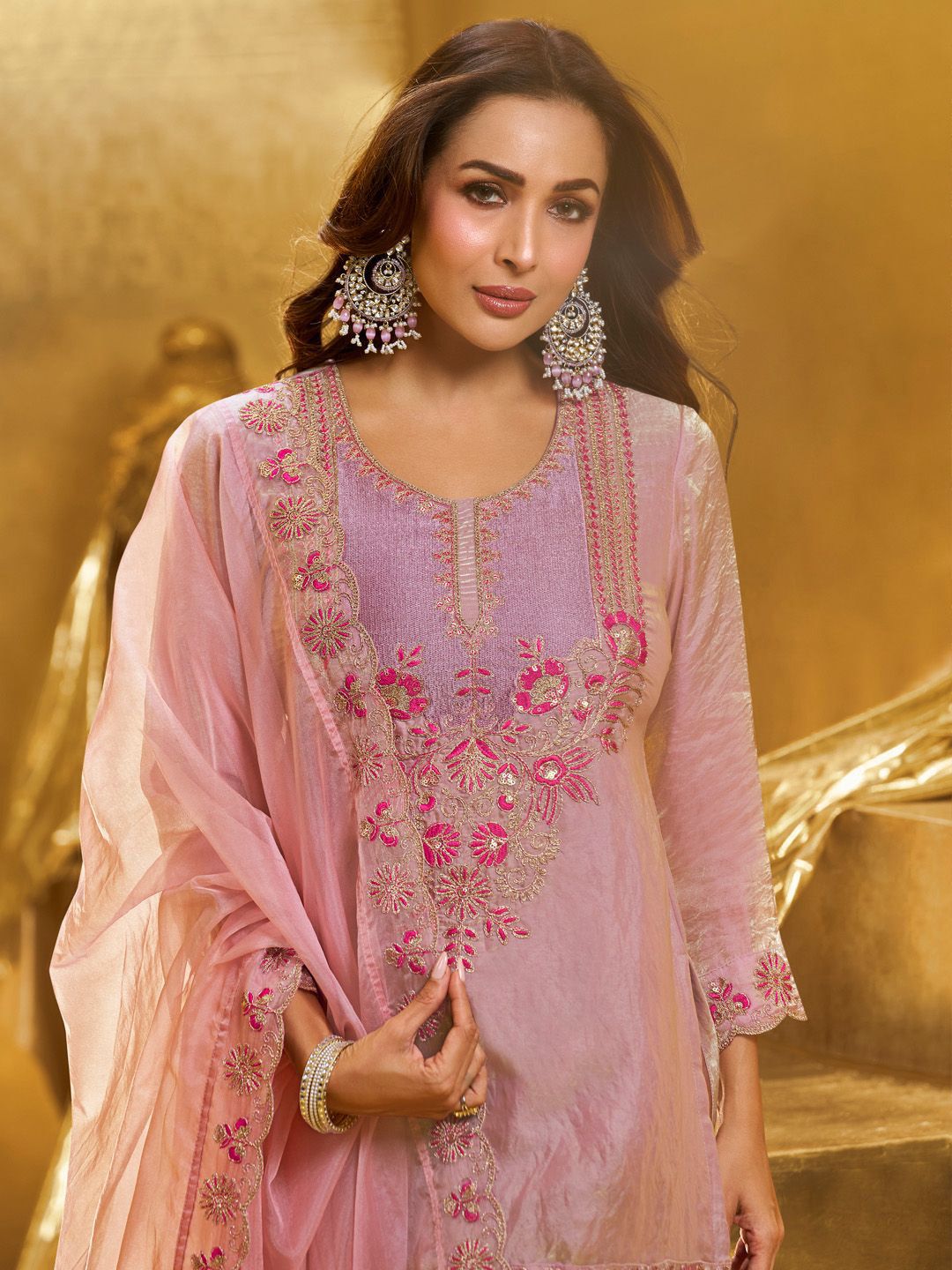 Dhiyona IN Women Embroidered Crushed Organza Silk Kurta Set with Dupatta