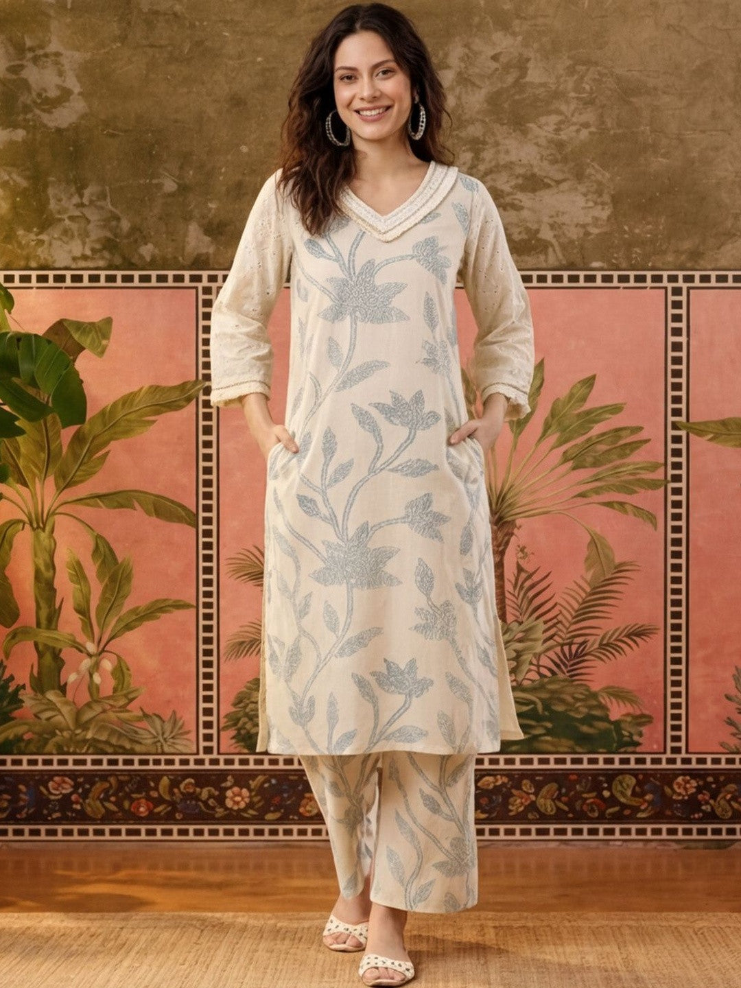 Printed Pure Cotton V-Neck Kurta & Palazzos