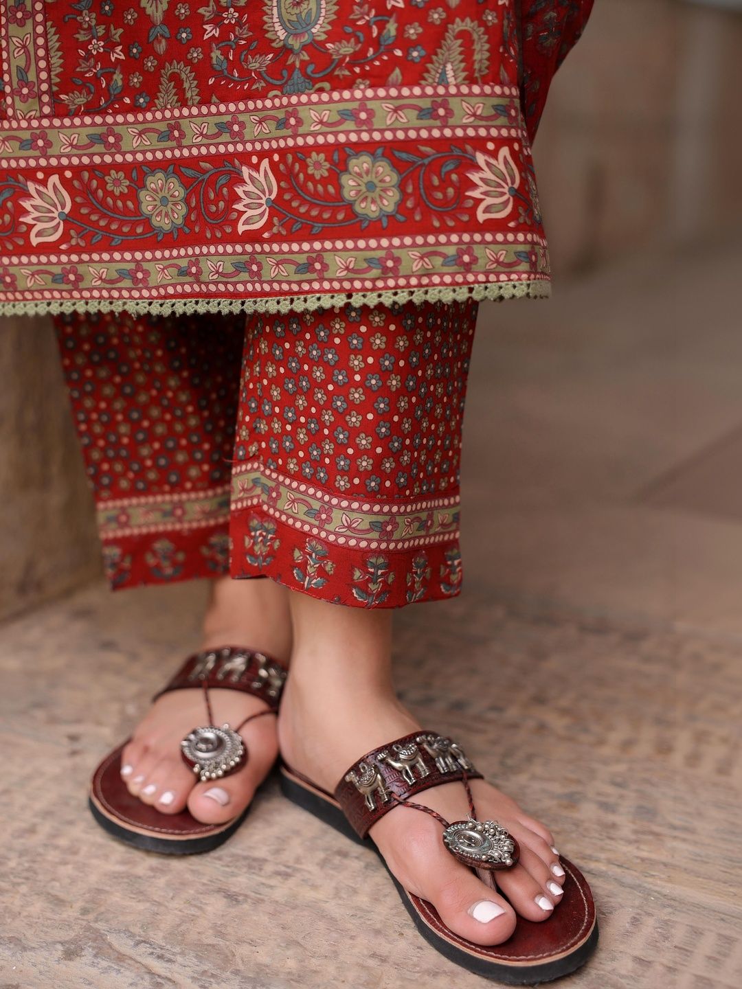 Dhiyona RR Women's Ethnic Motifs Printed Pleated Pure Cotton Kurta with Trousers & With Dupatta