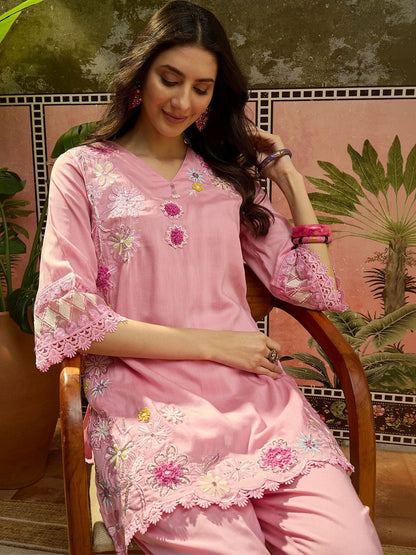 Women Floral Embroidered Regular Thread Work Pure Cotton Kurta with Trousers
