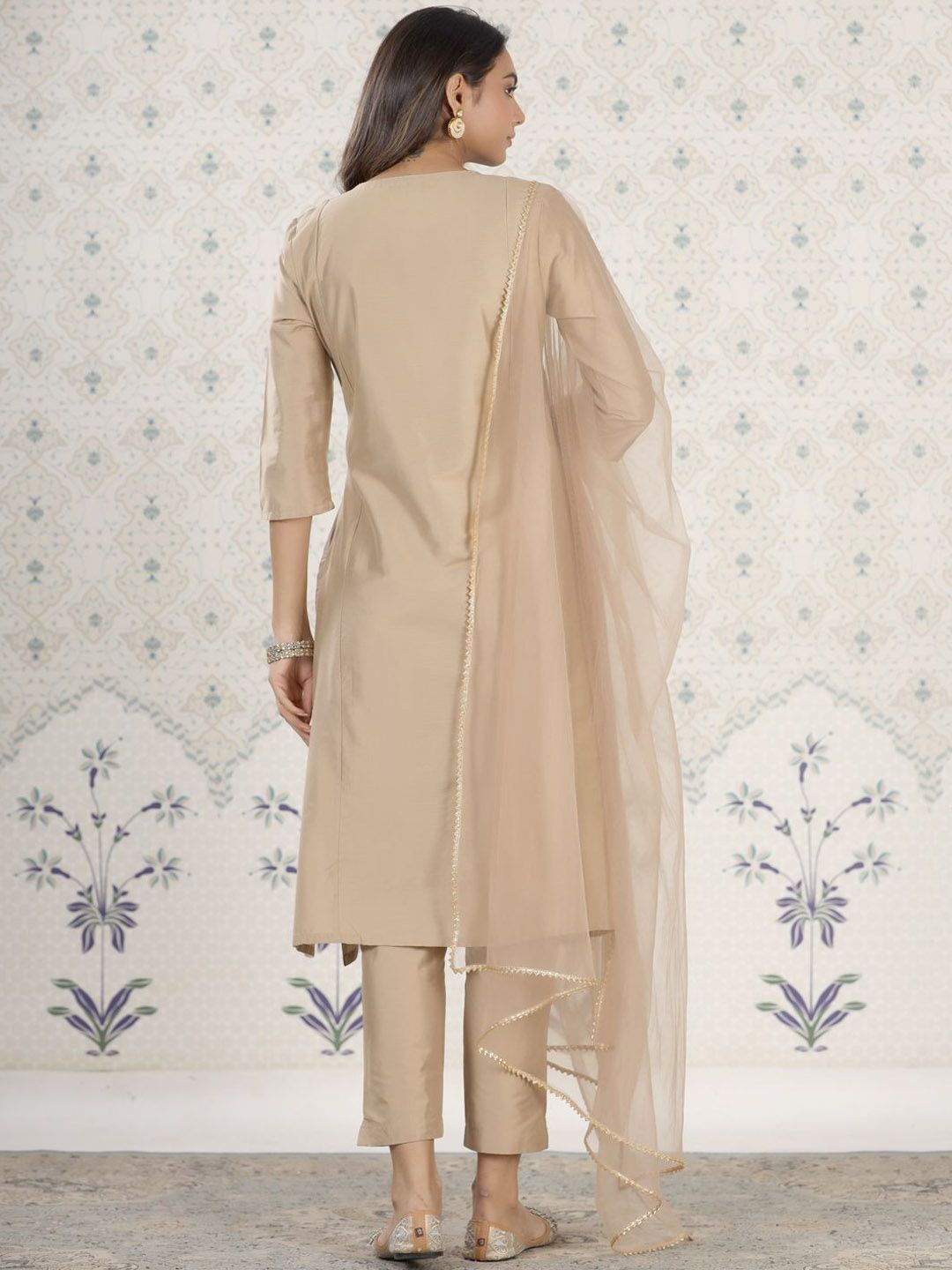 Dhiyona OD  Floral Yoke Design Sequinned Kurta with Trousers & Dupatta