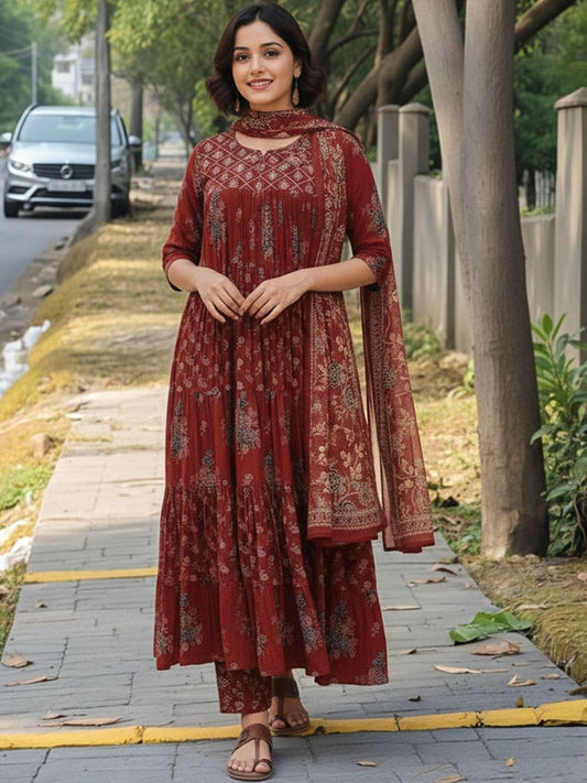 Dhiyona KL Women Ethnic Motifs Printed Tiered Kurta with Trousers & With Dupatta