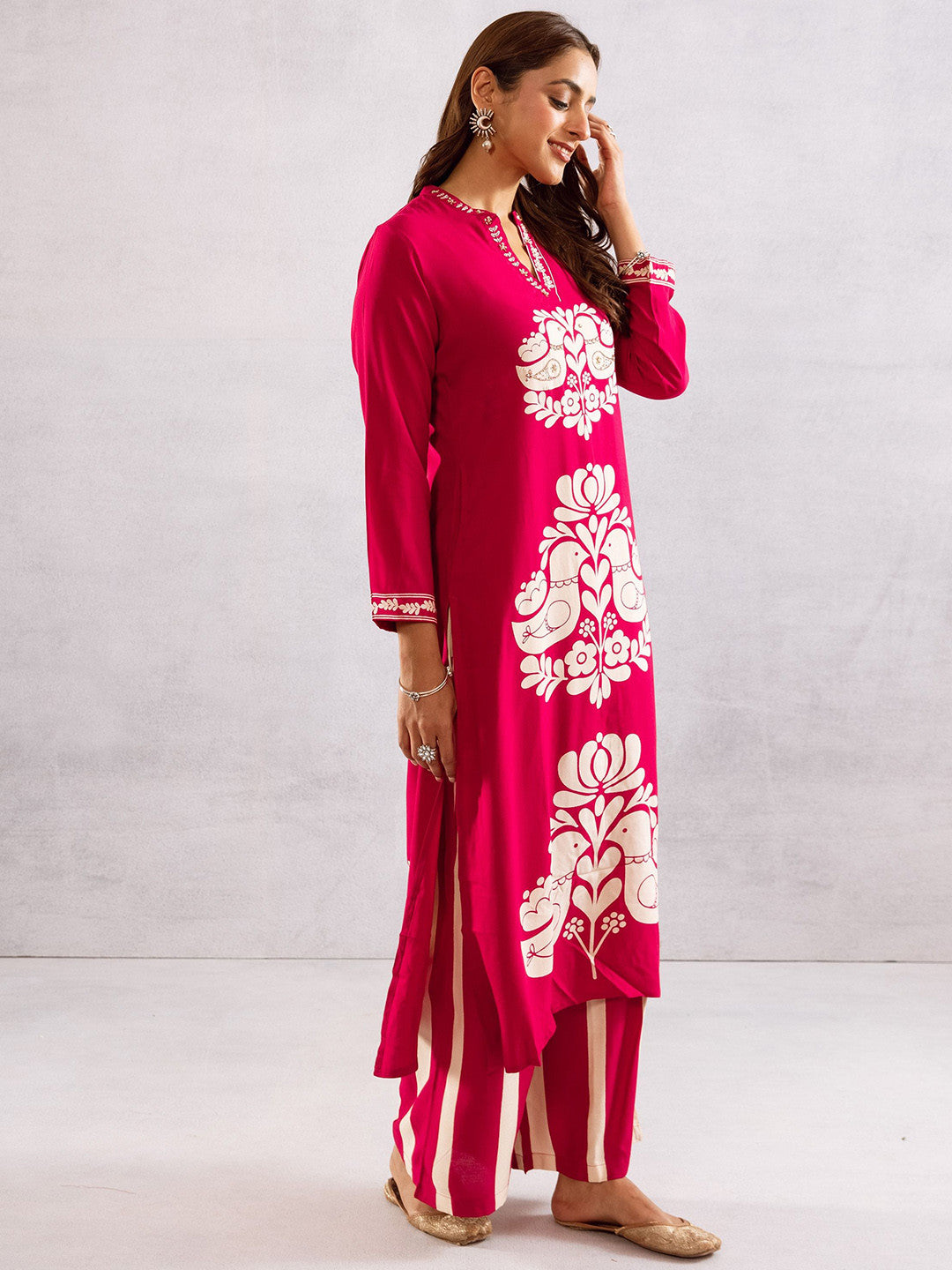 Ethnic Motifs Printed Mandarin Collar Straight Kurta With Palazzos