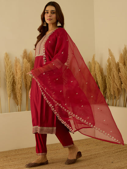 Dhiyona VV VredeVogel Red Viscose Rayon Embroidered with Sequins Straight Kurta Set with Trousers & Dupatta