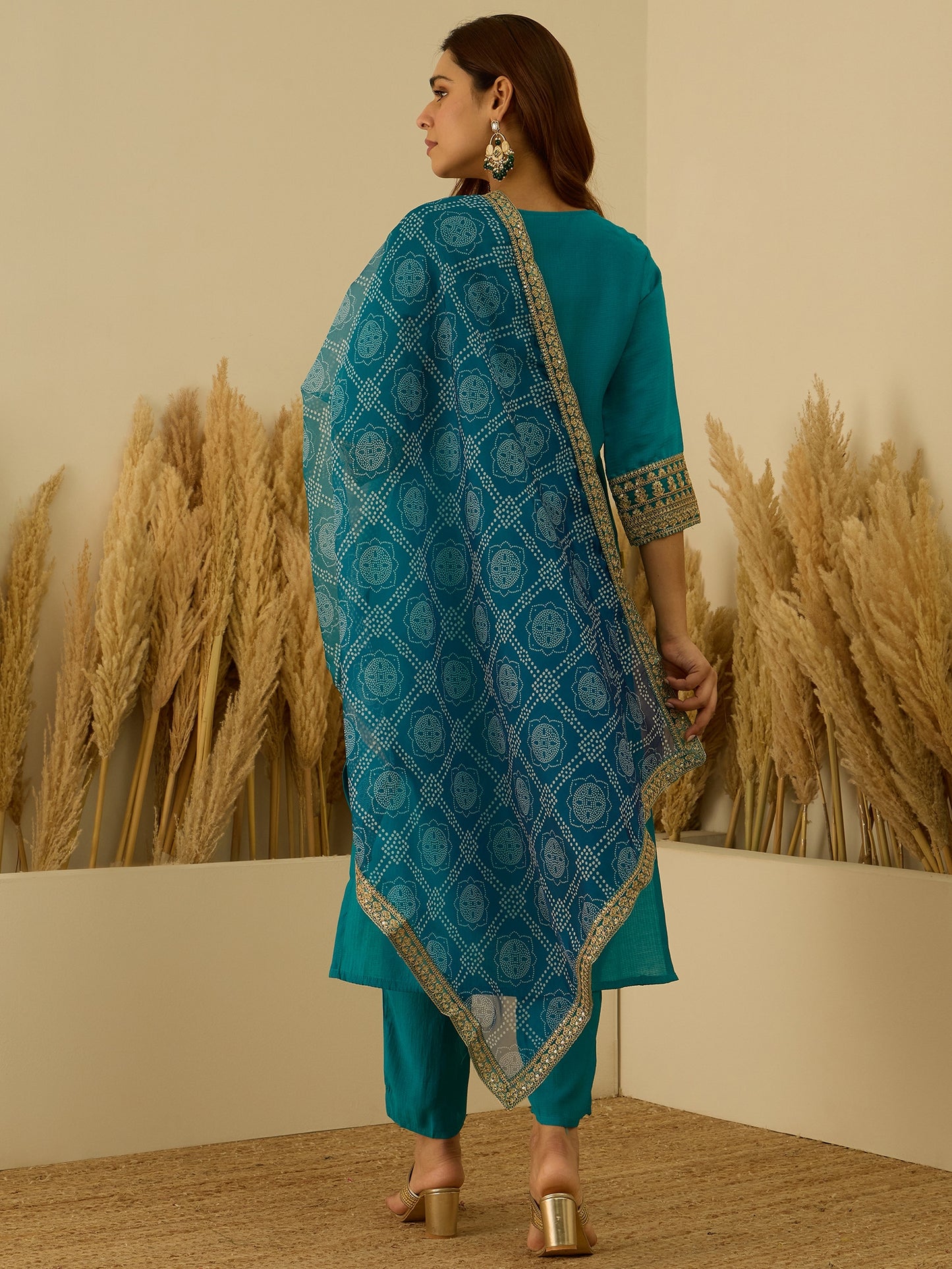 Dhiyona VV Prakriti Rama Kurta and Pant Dupatta Sets Silk Blend Fabrics with Embroidery